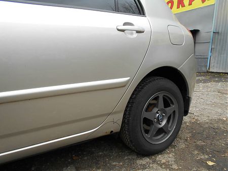 Левый порог Toyota Corolla до ремонта